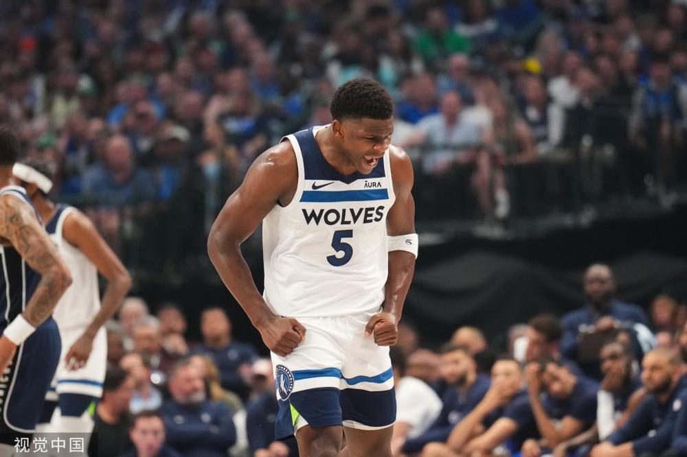 了伯恩利的 了伯恩利的