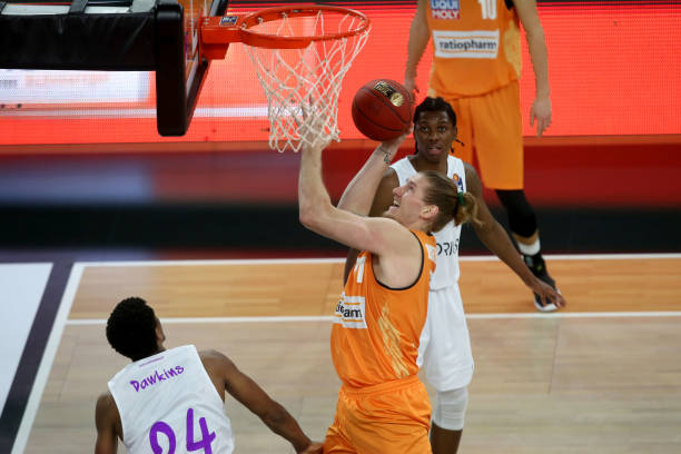 球迷争取荣 球迷争取荣