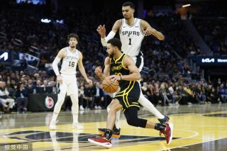 士气高涨的 士气高涨的